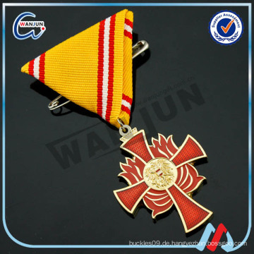 3D Adler rote Kreuz Medaille Schlüssel